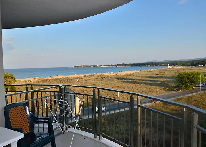 アパートホテル Club Priz プリモルスコ