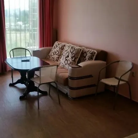 Club Priz 4* プリモルスコ